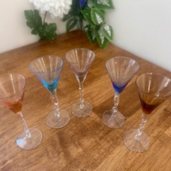 Vintage Hand-Blown Twisted Stem Sherry Aperitif Glass – Elegant Stemware - Picture 3 of 5